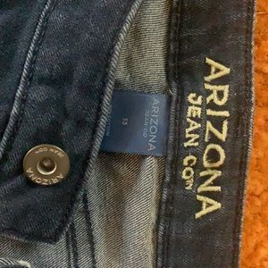 Arizona size 13 jeans. Straight leg, barely worn. Cleaning out closet